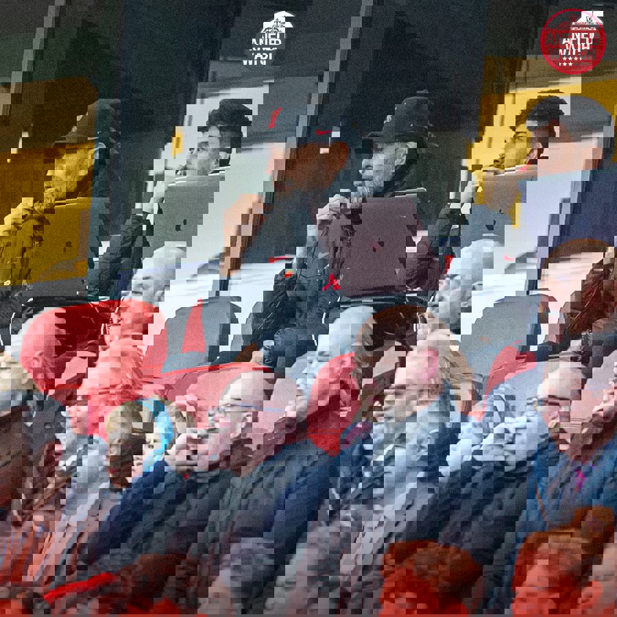 1762352
