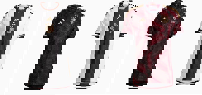 1762458