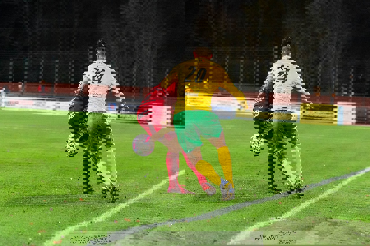 1762616