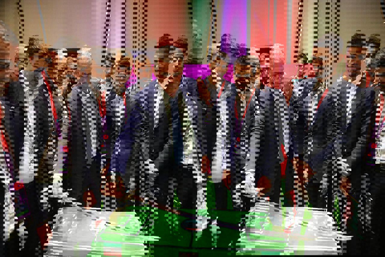 1763290