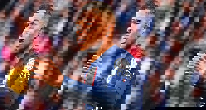 1763130