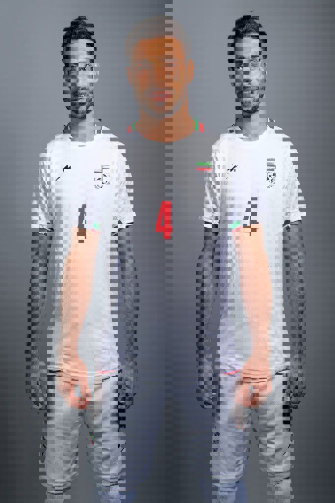 1763999