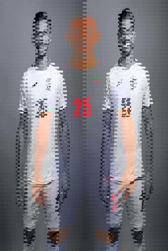 1763989