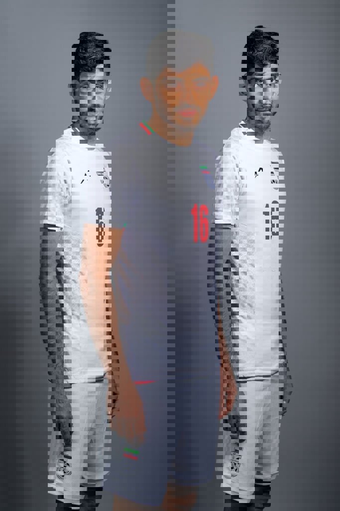 1763975