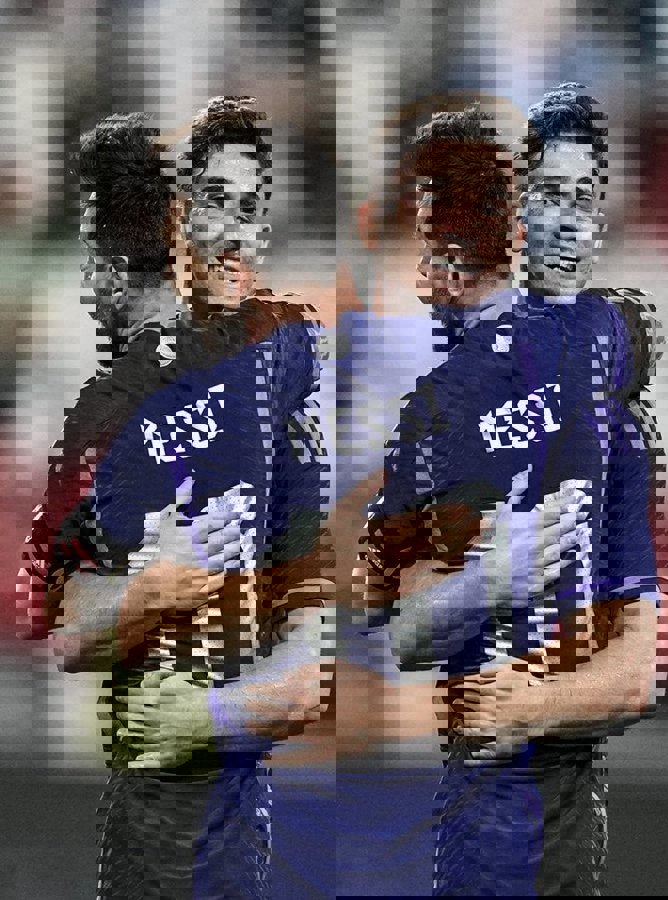 1764163
