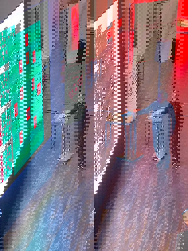 1764501