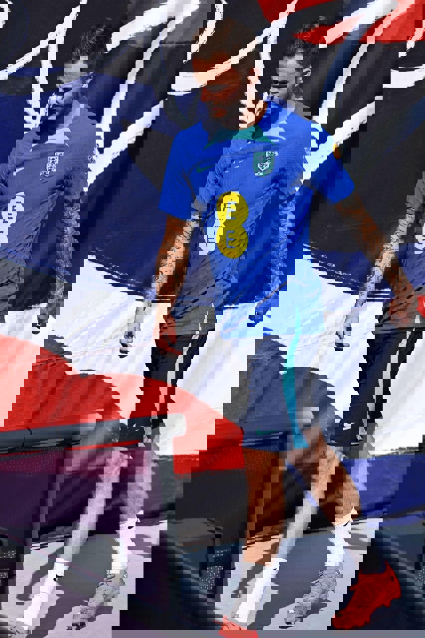 1764496