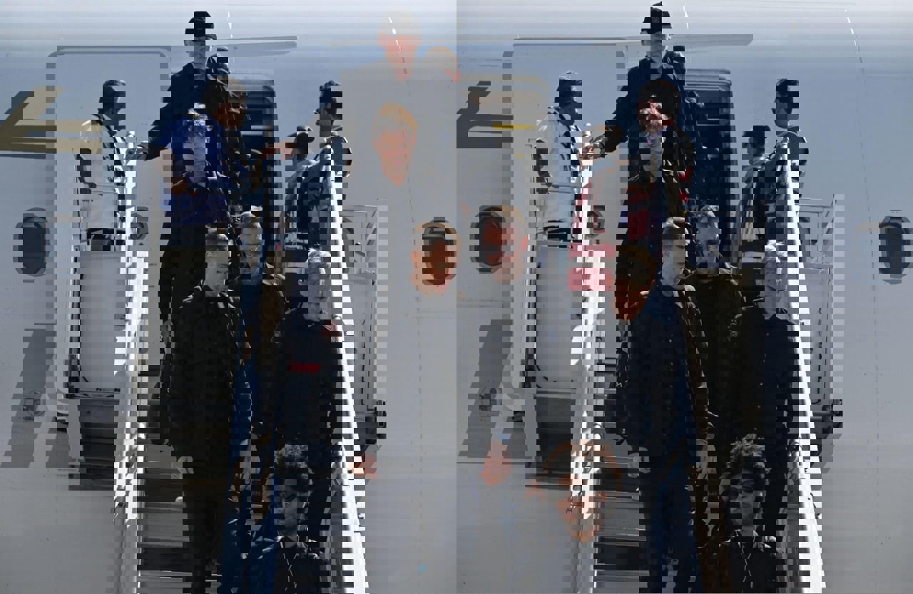 1764469