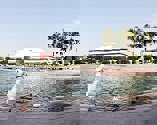 افتتاحیه جام‌جهانی در خانه 60 هزار نفری / ورزشگاهی که با نور خورشید کار می‌کند