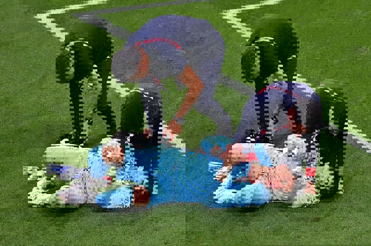 1766922