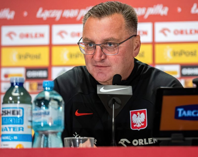 مربی لهستان: به دور بعد جام جهانی می‌رویم