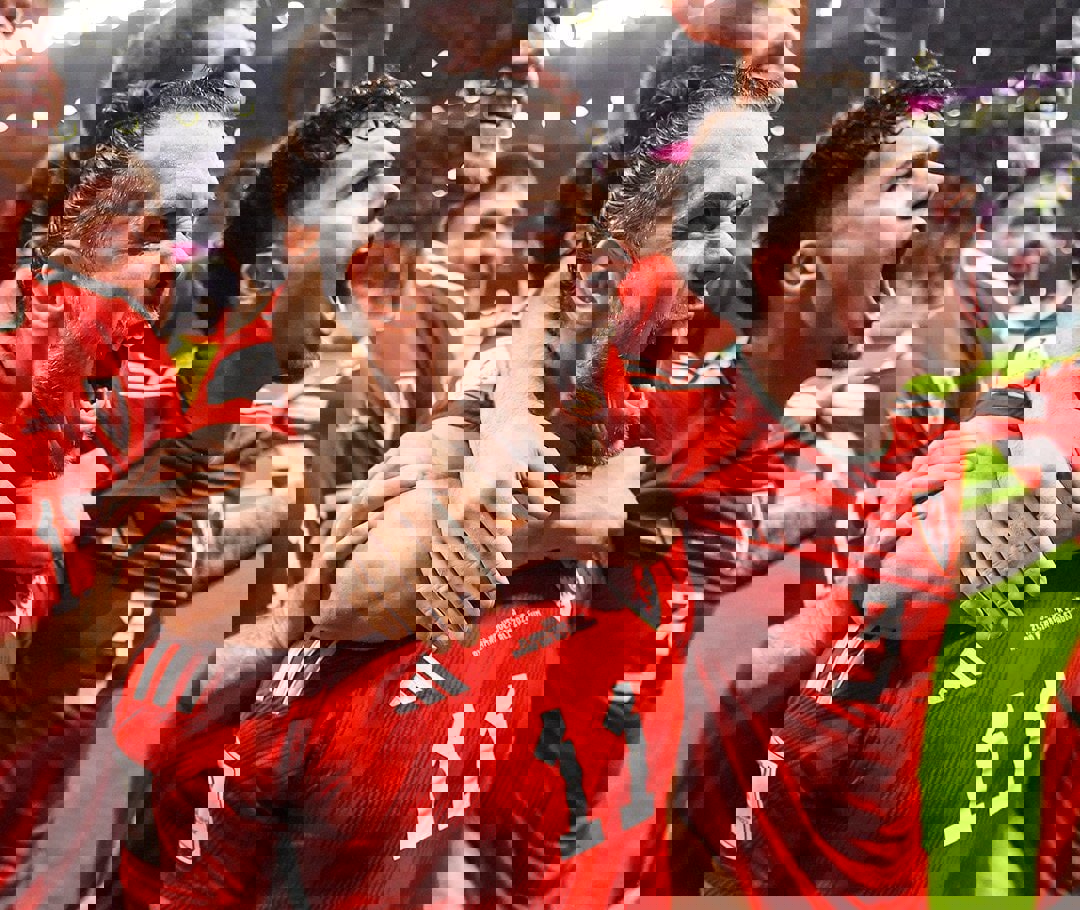 1768606