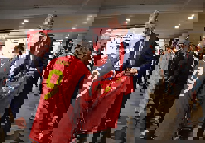 1768737