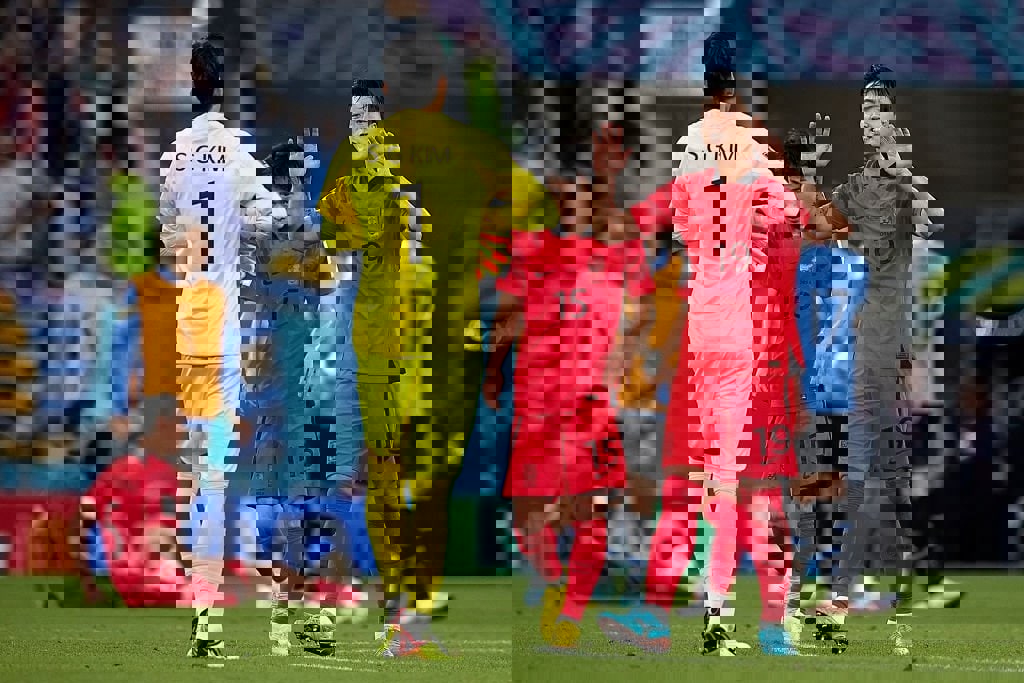 1768953