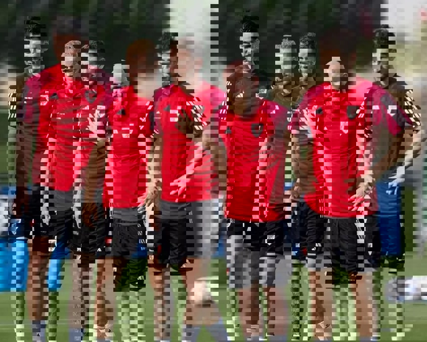 1769083