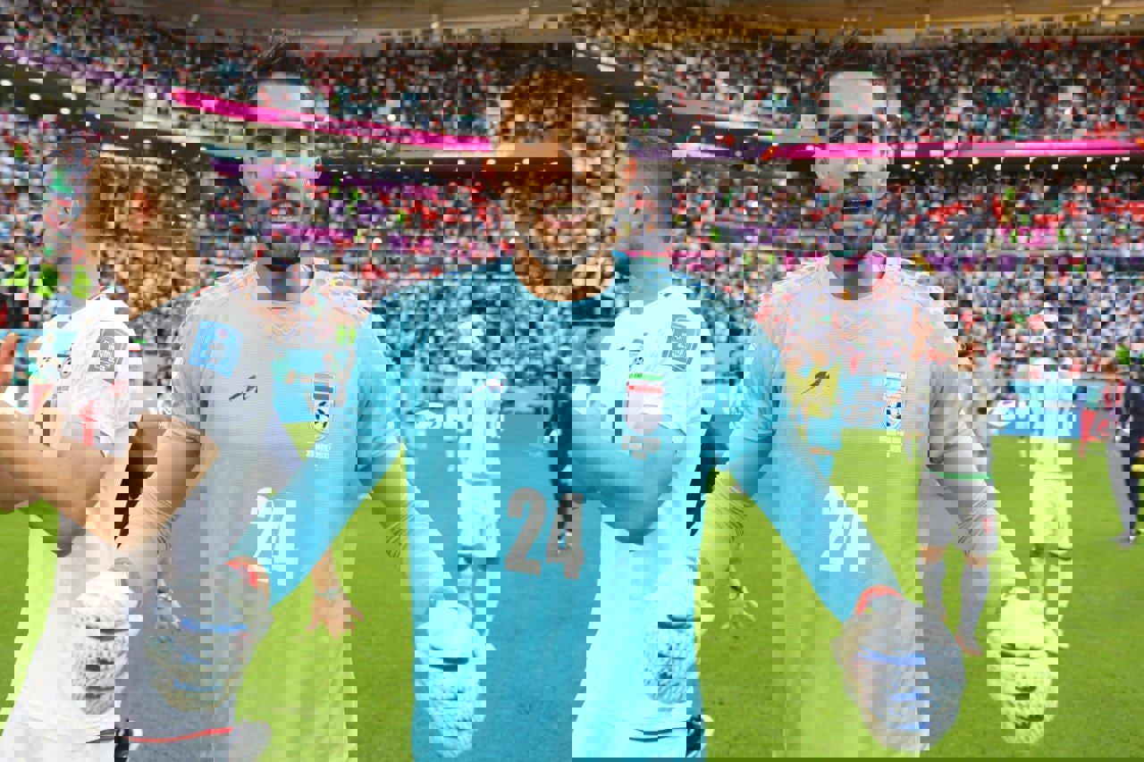 1769525