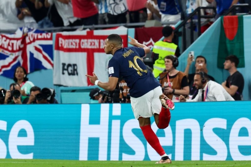 امباپه آقای گلی جام جهانی را می‌خواهد (عکس) 