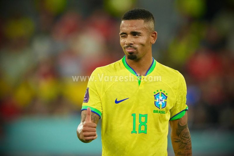 ستاره برزیل دست دخترش را گرفت و از قطر رفت