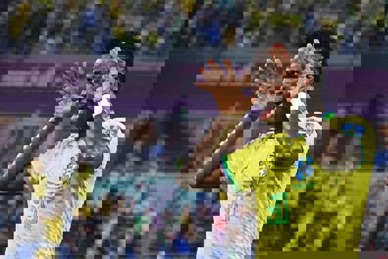 1771574