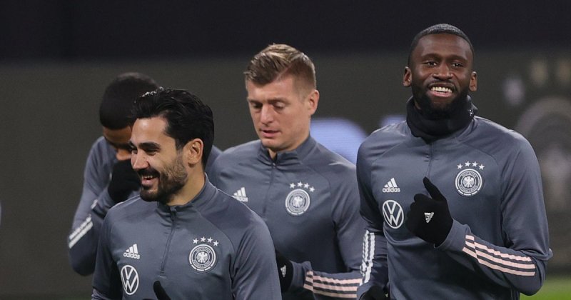 تنش در اردوی آلمان: تیم چند دسته شده بود!