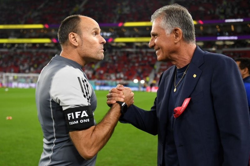 ملاقات صمیمی کیروش با داور الکلاسیکو