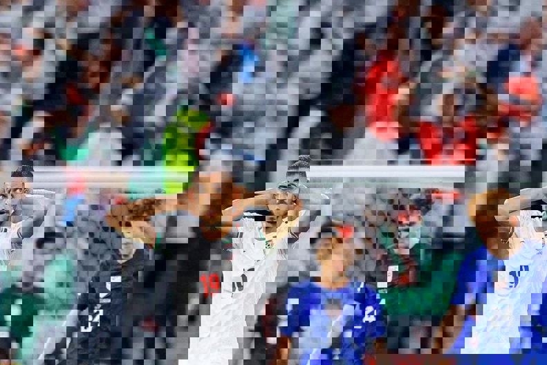 1772496
