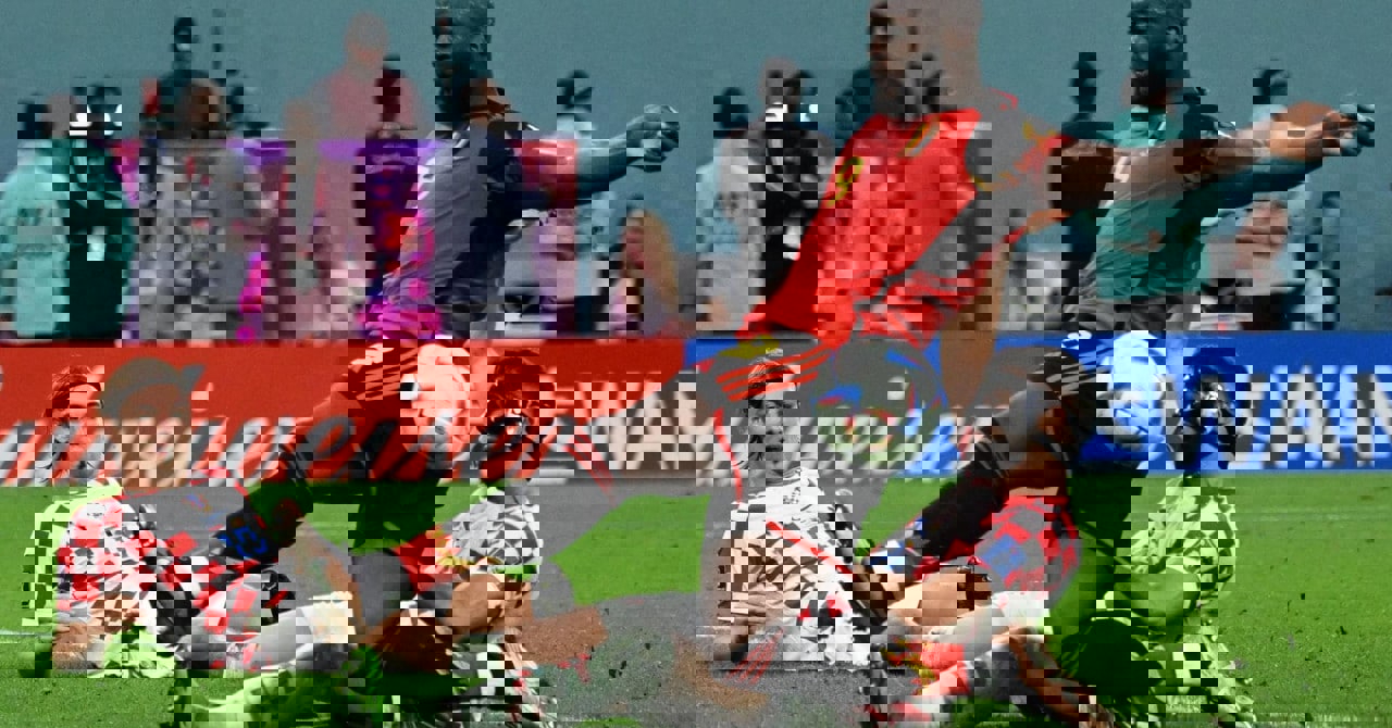 1773885