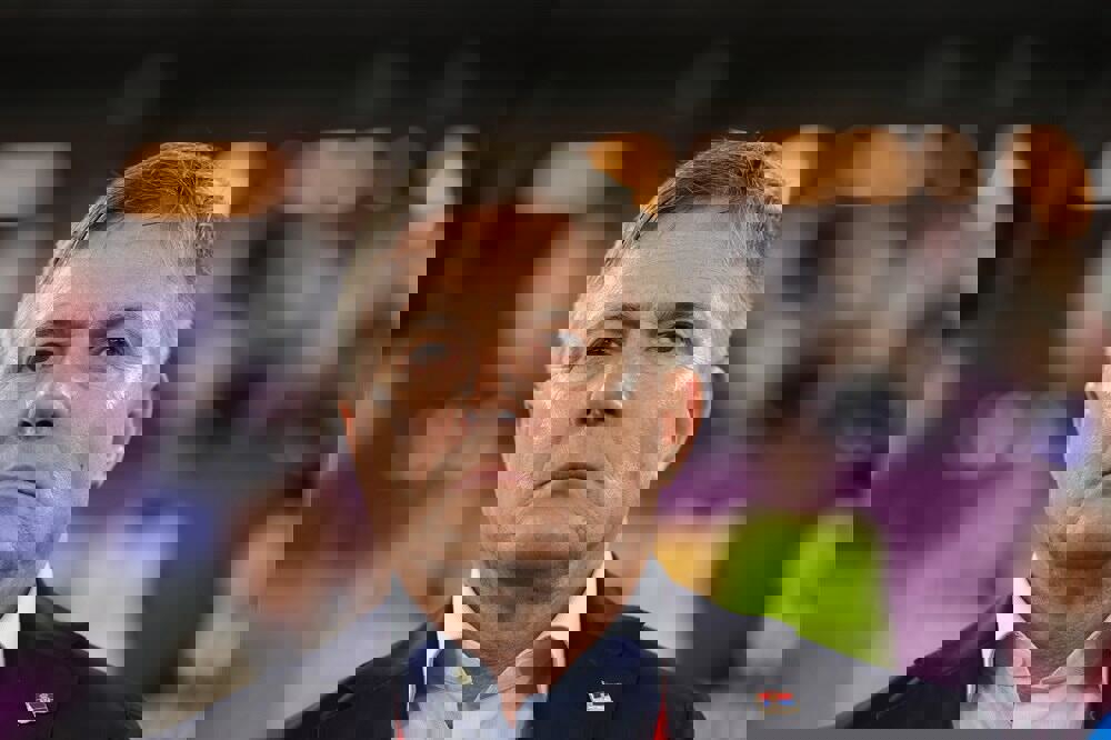 1774245
