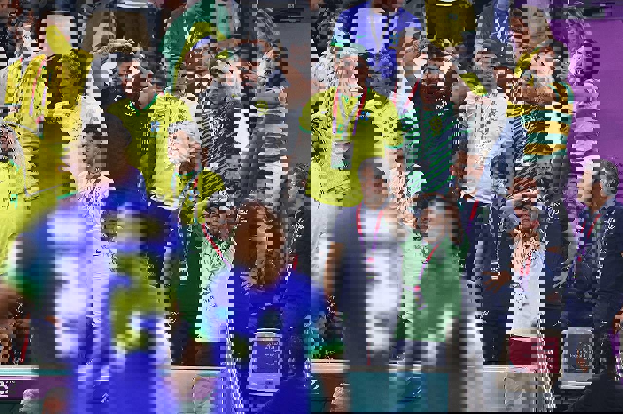1774284