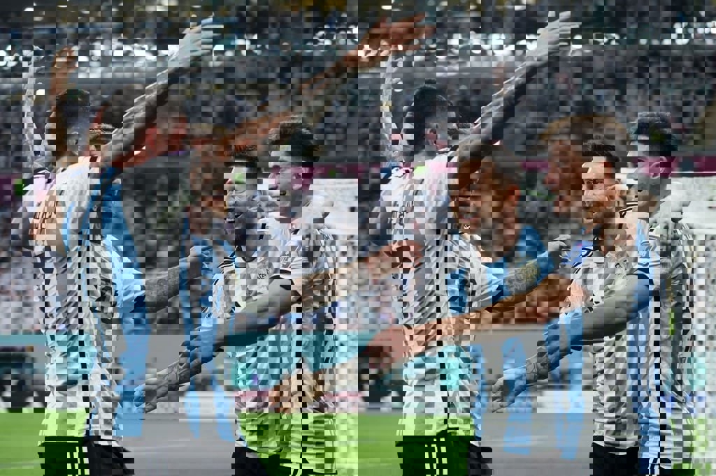 1774828