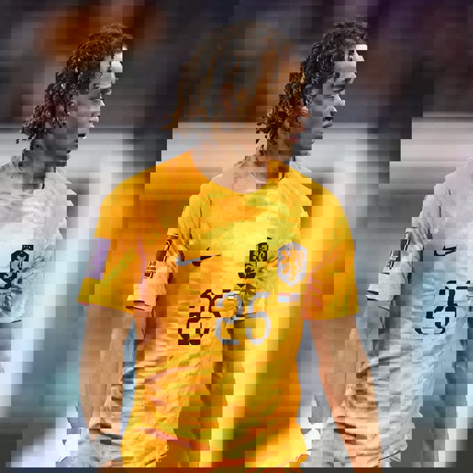 1775073