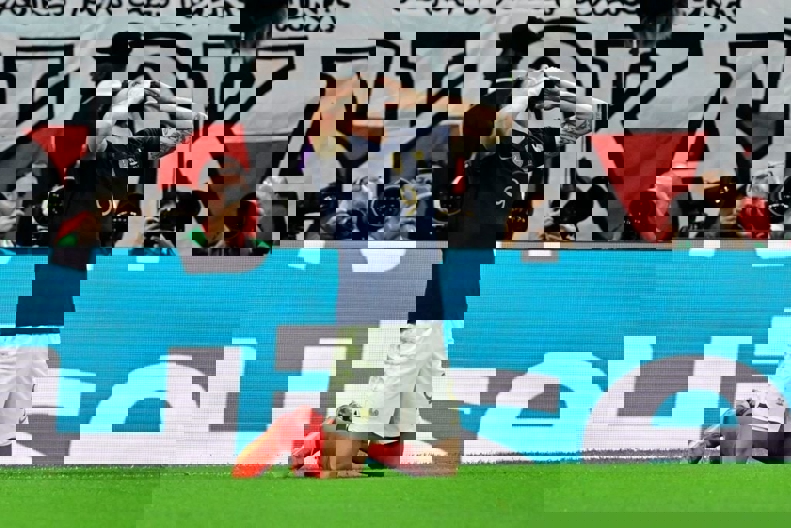 1775272