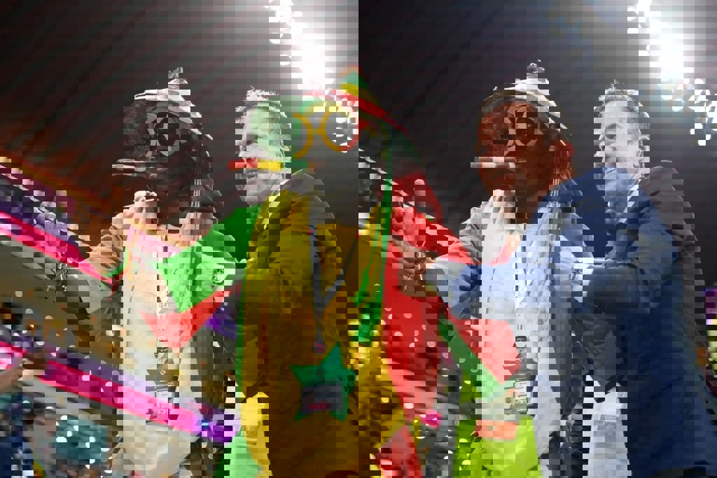 1775352