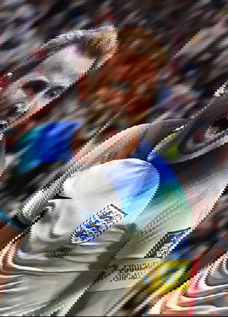 1775432