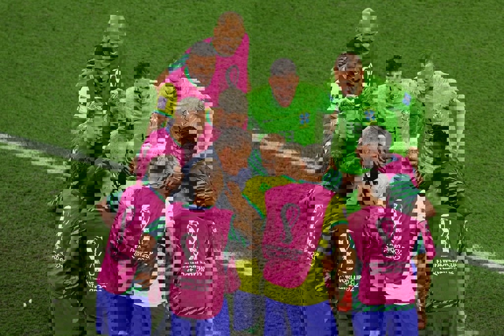 1775975