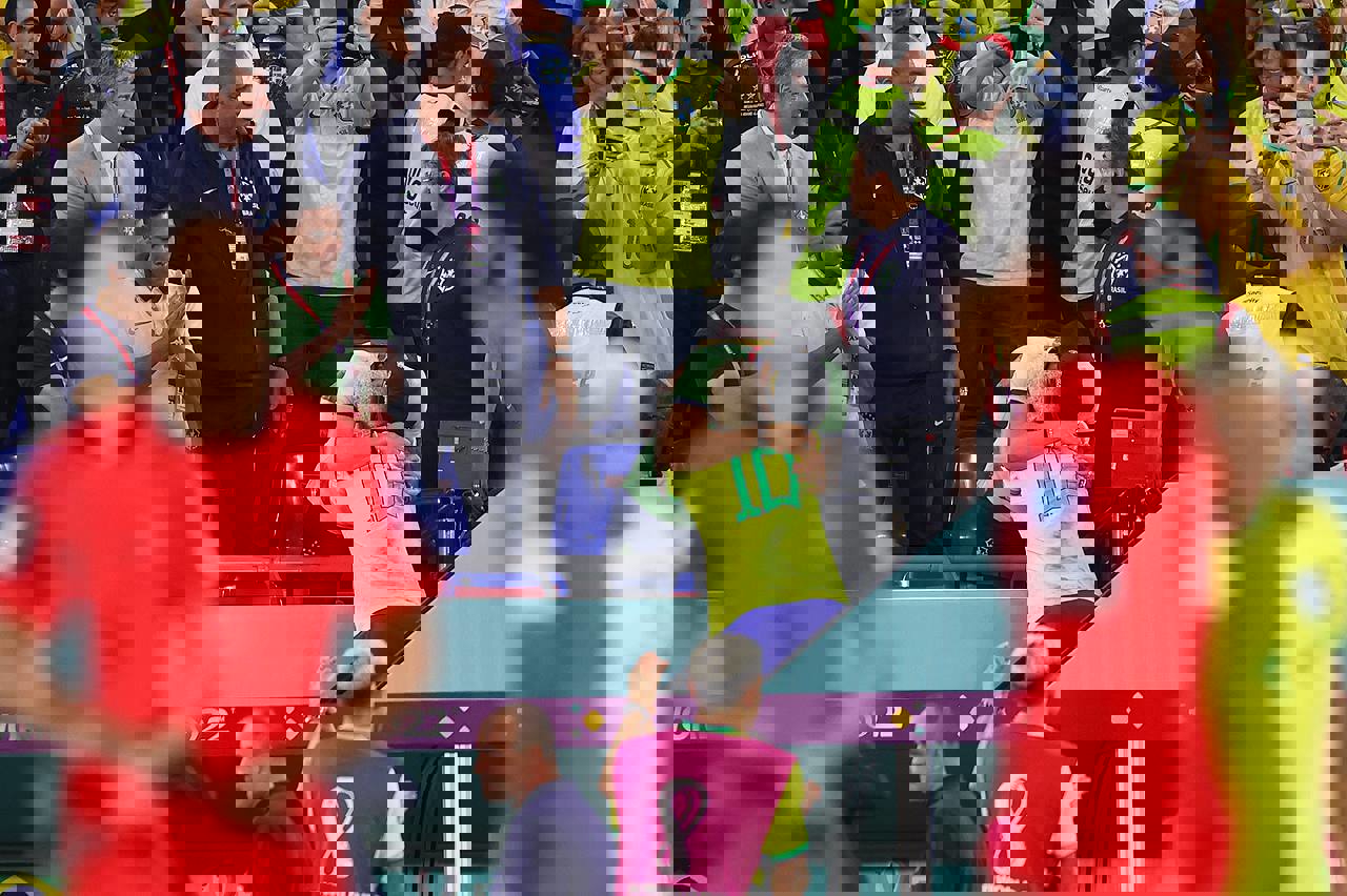 1775963