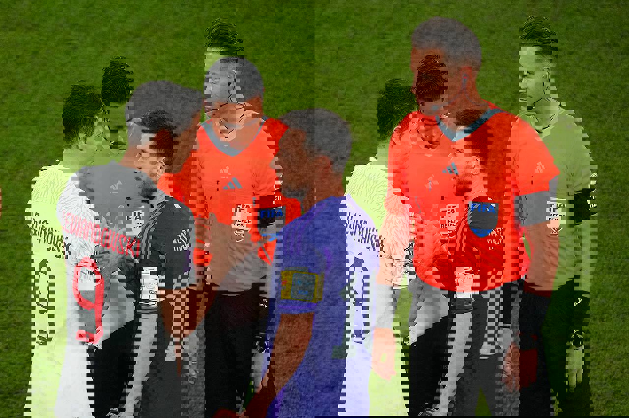 1775533