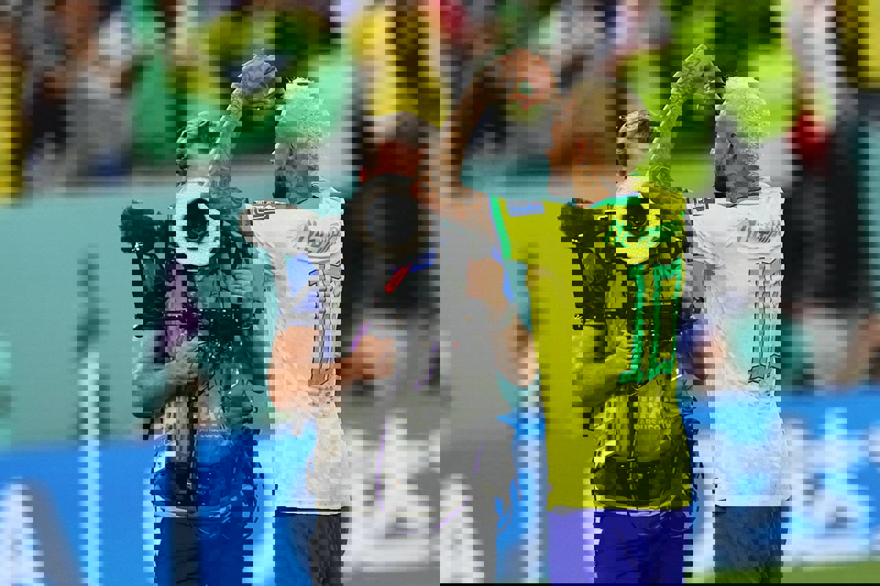 1776054