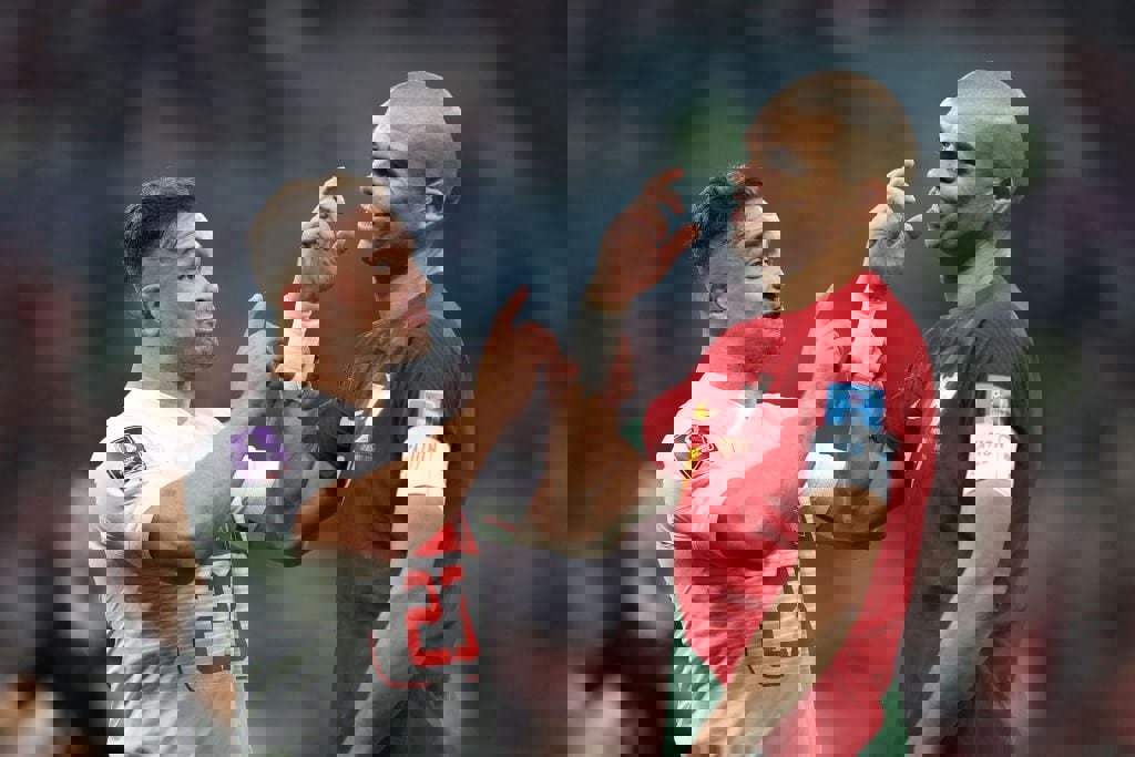 1776493