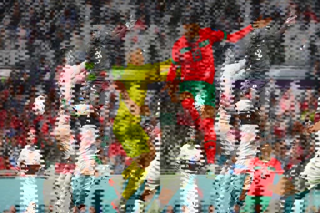 1778304