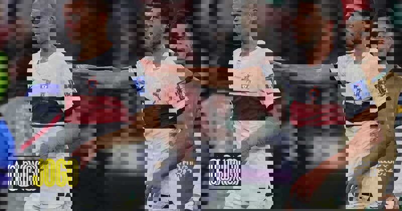 کاپیتان پرتغال با دست شکسته بازی کرد!