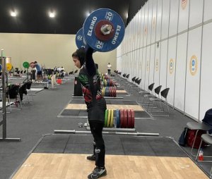 هفدهمی دختر وزنه‌بردار ایران در اولین تجربه بین المللی