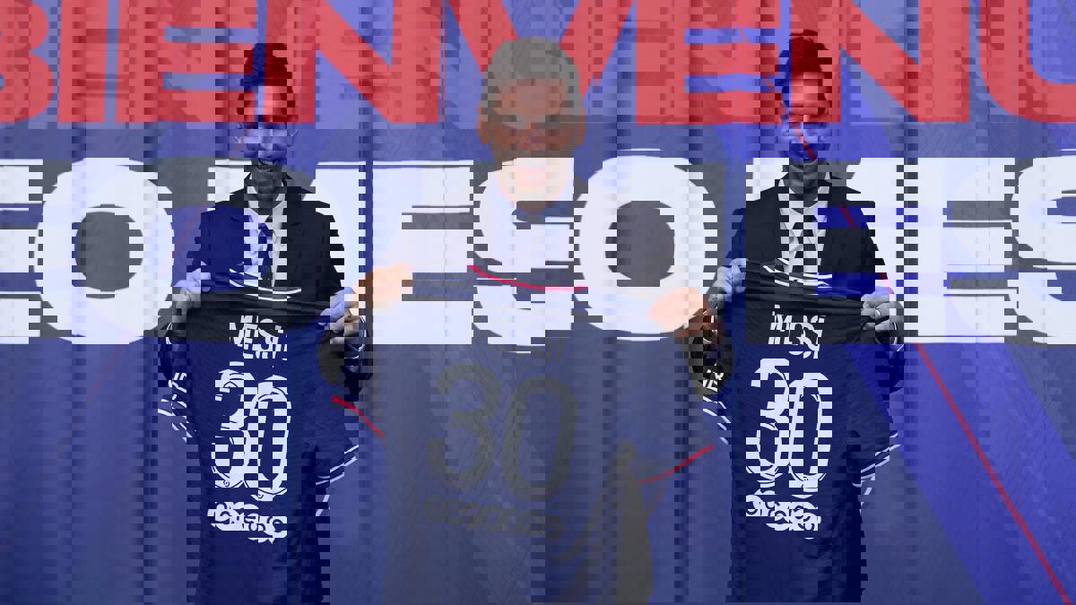 1783871