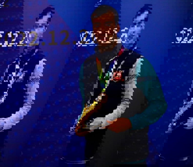 1783709