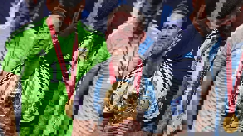 1784081