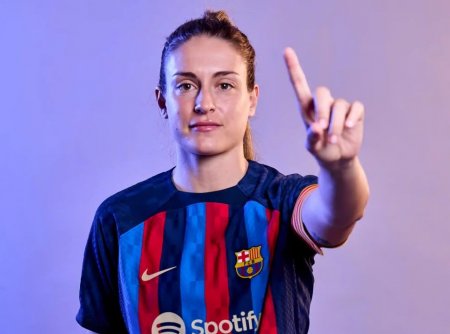 تاجگذاری دوباره پوتیاس / 100 فوتبالیست زن برتر سال 2022 به انتخاب گاردین
