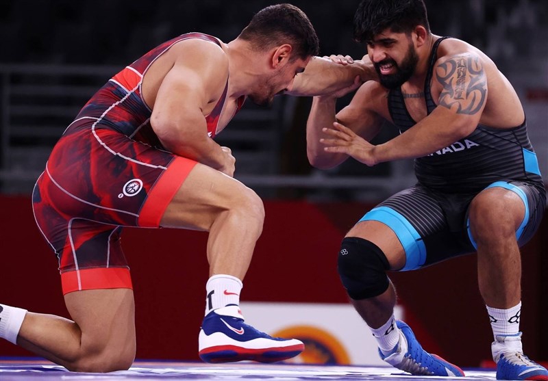 طاها آکگول کشتیگیر سال جهان شد