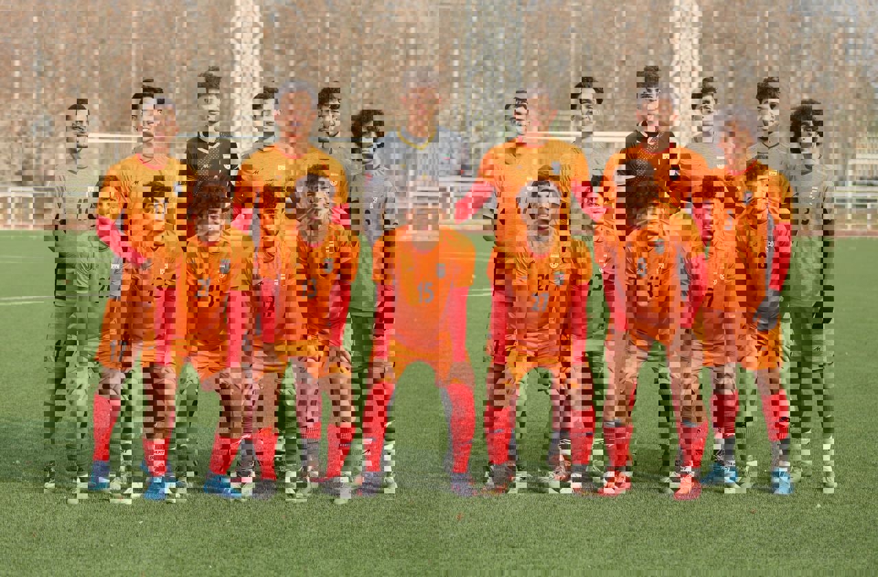 1785608