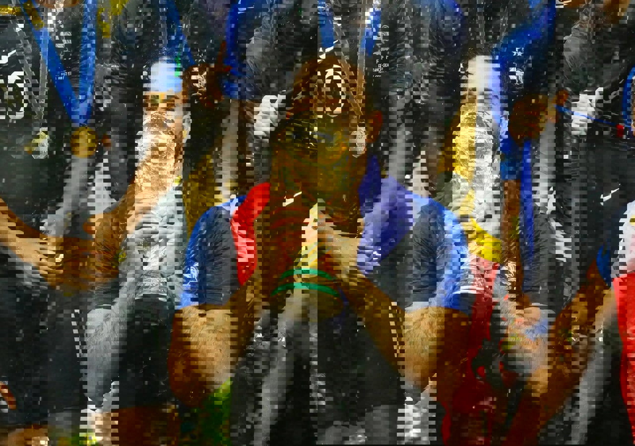 1786027
