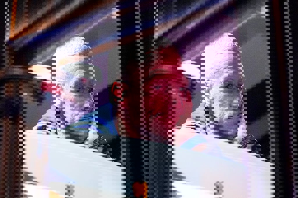 1785977